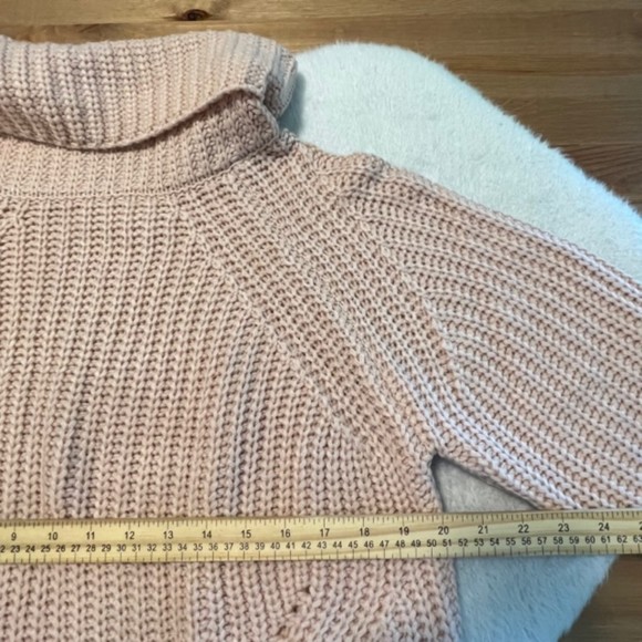 Ivy & Main Womens Tan Turtleneck Cropped Acrylic Chunky Knit Sweater Sz Large - Picture 7 of 8